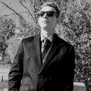 Meet your Posher, Adam